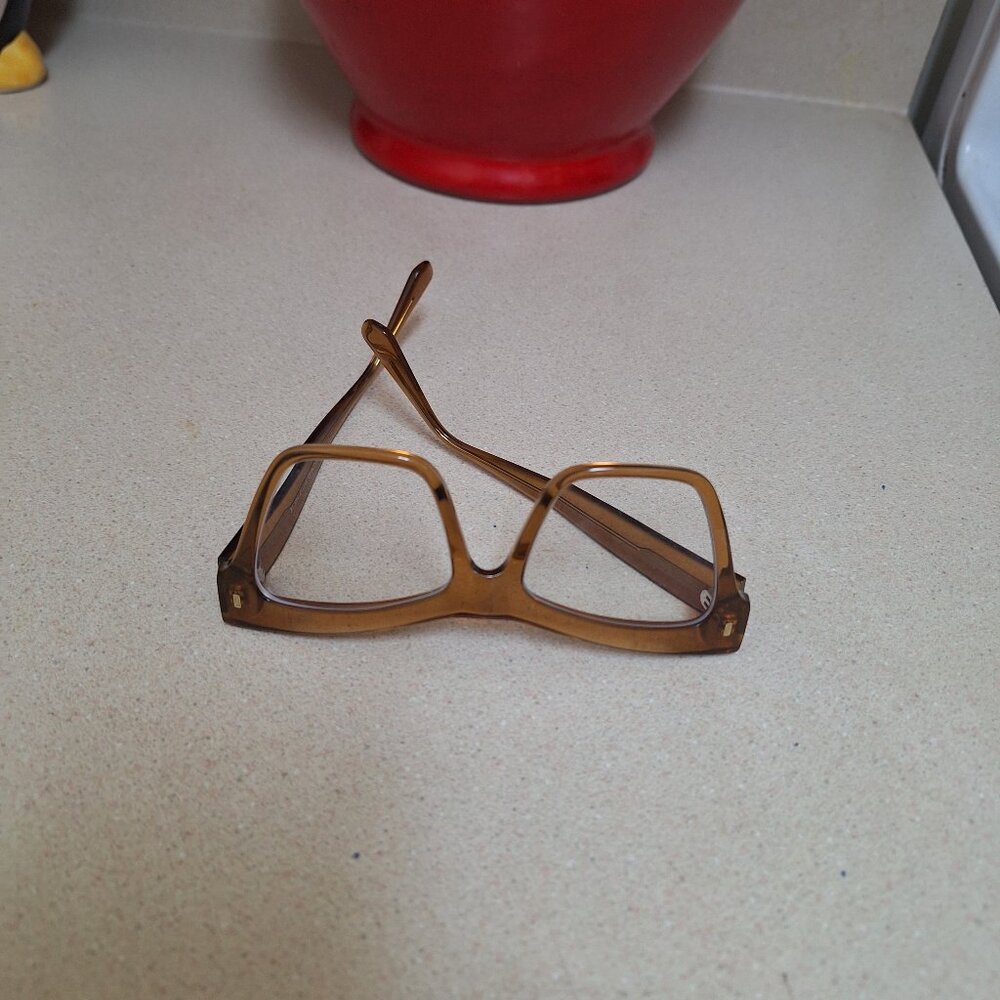 GLASSES FRAME